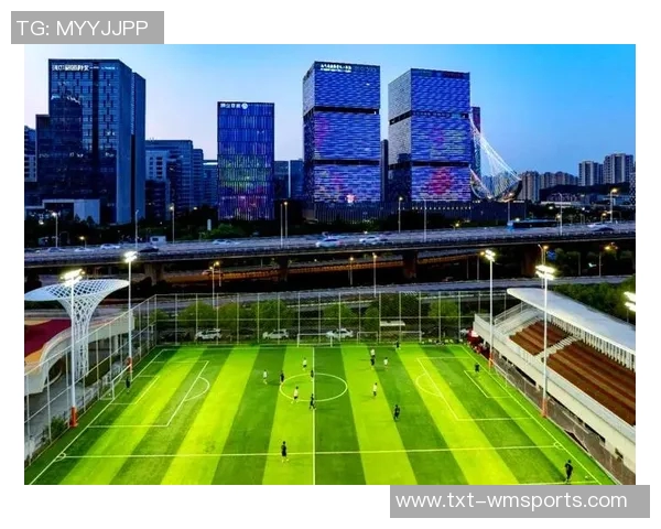 南京足球赛事热潮来袭球迷齐聚共庆精彩瞬间